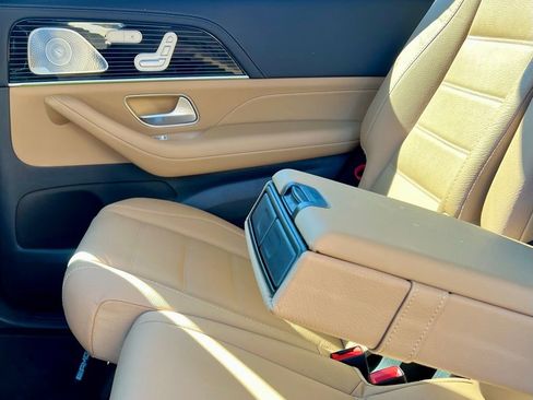 Certified 2024 Mercedes-Benz GLS 580 4MATIC image 18