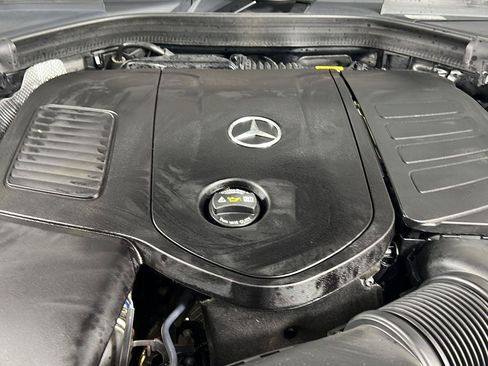 Used 2023 Mercedes-Benz GLC 300 4MATIC image 25