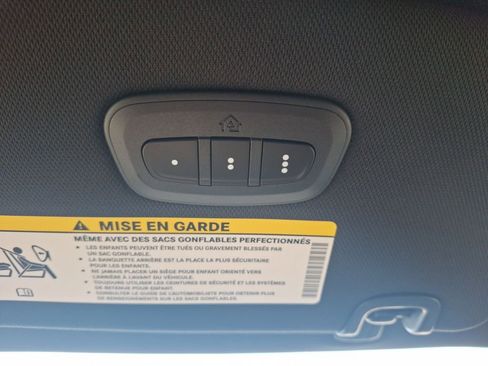 New 2026 Chrysler Pacifica Limited w/ S Appearance Package image 25