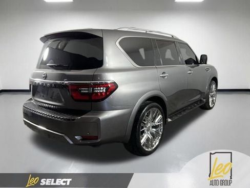 Used 2024 Nissan Armada SL w/ Captain's Chairs Package AWD/4WD image 6