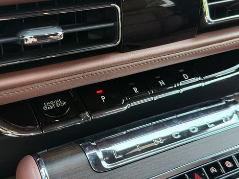 New 2026 Lincoln Aviator Reserve AWD/4WD image 30