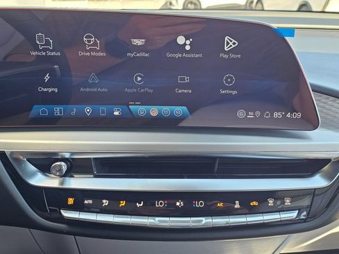 New 2026 Cadillac Lyriq Sport AWD/4WD image 28