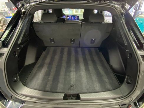 Used 2025 Chevrolet Equinox EV LT FWD image 30