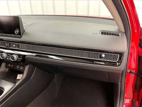 Certified 2024 Honda Civic EX image 18