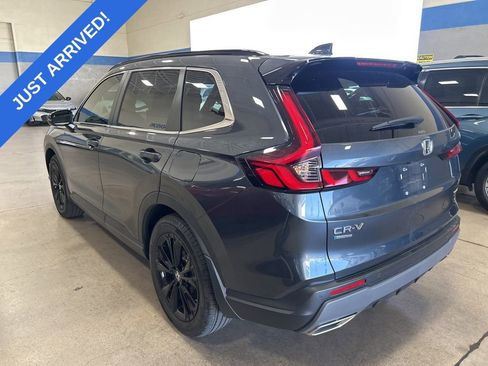 Used 2023 Honda CR-V Sport Touring image 4