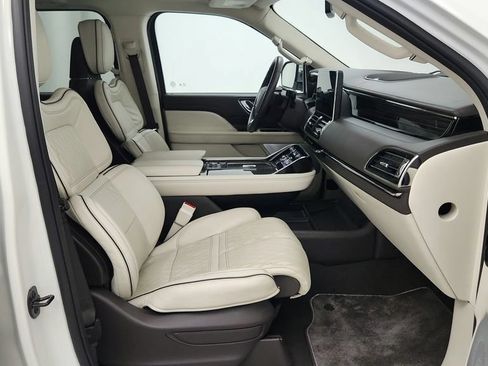 Used 2024 Lincoln Navigator Black Label AWD/4WD image 49