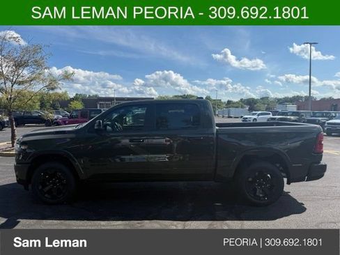 New 2027 RAM 1500 4x4 Crew Cab image 4