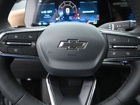 New 2026 Chevrolet Equinox ACTIV w/ Convenience Package III image 15