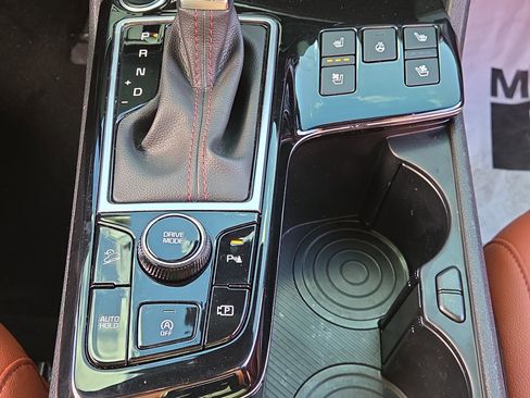 Used 2024 Kia Sportage SX image 18