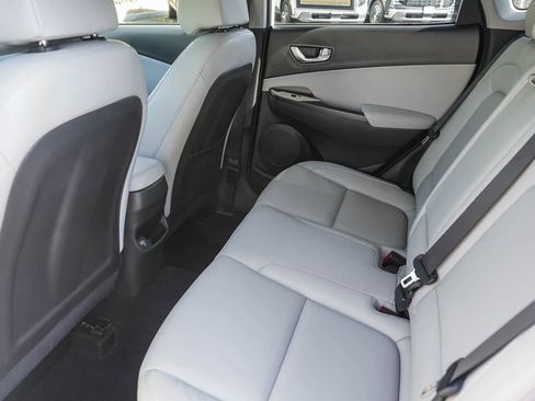 Used 2023 Hyundai Kona Limited AWD/4WD image 18