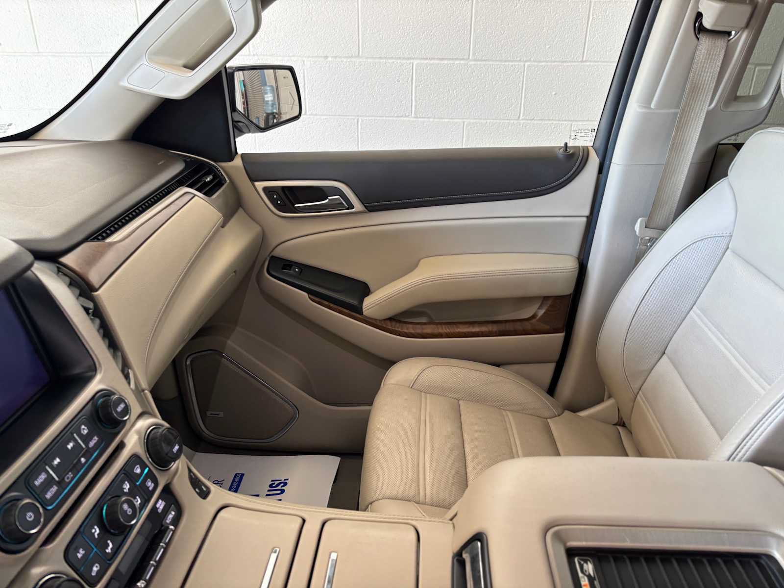 Used 2019 GMC Yukon Denali w/ Denali Ultimate Package AWD/4WD image 18