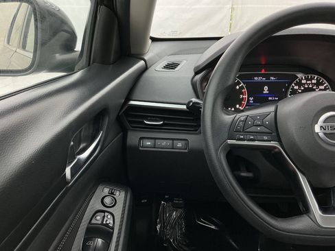 Used 2020 Nissan Altima 2.5 S FWD image 32
