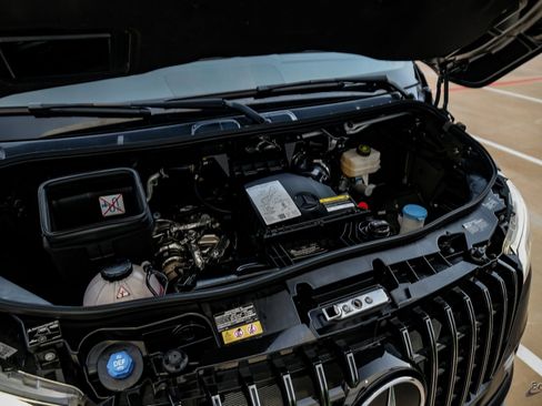 Used 2023 Mercedes-Benz Sprinter 3500 image 94