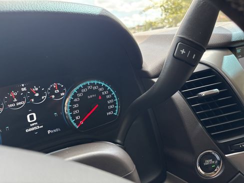 Used 2020 Chevrolet Tahoe Premier w/ Premier 6.2L Value Package image 26