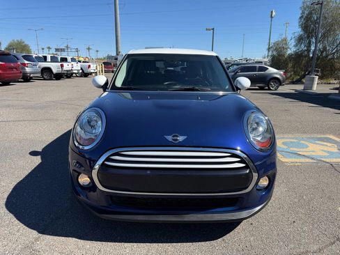 Used 2015 MINI Cooper 4-Door Hardtop image 3