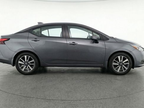 Used 2025 Nissan Versa SV image 11