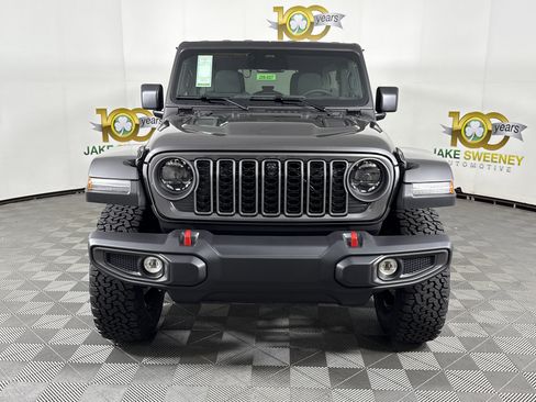 New 2026 Jeep Wrangler Unlimited Rubicon w/ Technology Group image 3