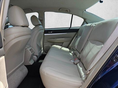 Used 2010 Subaru Legacy 3.6R AWD/4WD image 15