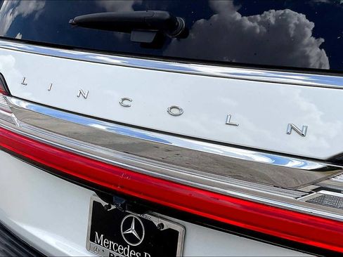 Used 2021 Lincoln Navigator Reserve w/ Luxury Package image 29