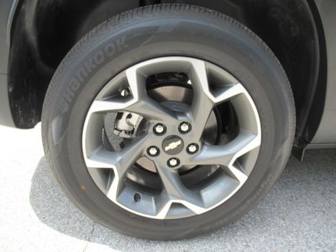 Used 2025 Chevrolet Trax LT w/ Driver Confidence Package FWD image 7
