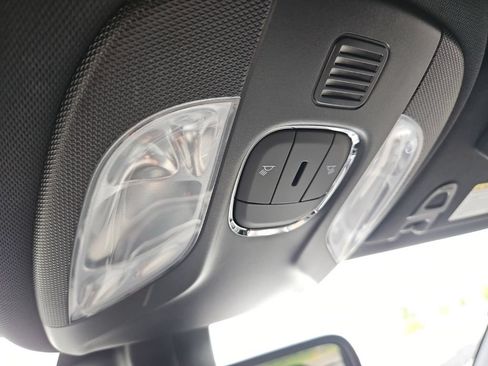 Used 2024 Jeep Compass Latitude AWD/4WD image 20