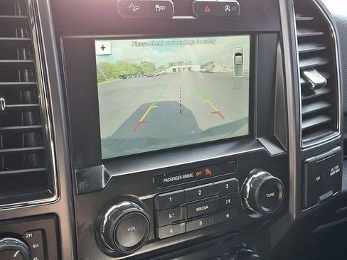 Used 2017 Ford F150 XLT w/ Equipment Group 302A Luxury AWD/4WD image 4