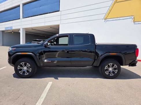 Certified 2023 GMC Canyon AT4 w/ AT4 Premium Package AWD/4WD image 3