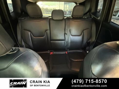 Used 2022 Jeep Renegade Trailhawk w/ Sun/Sound Group AWD/4WD image 29