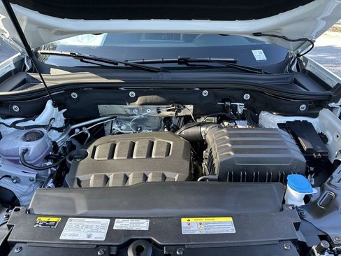 New 2026 Volkswagen Atlas SE image 28