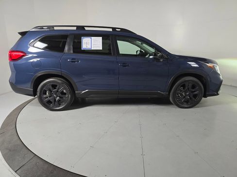 Used 2025 Subaru Ascent Bronze Edition image 6