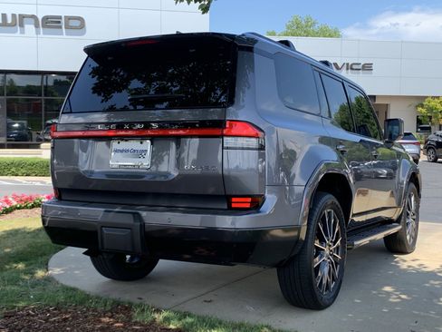 Used 2026 Lexus GX 550 AWD/4WD image 10