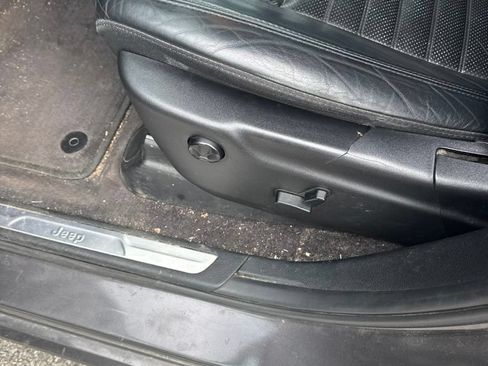 Used 2018 Jeep Grand Cherokee Limited RWD image 13