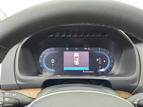 New 2025 Volvo XC90 B6 Plus w/ Protection Package Premier image 28