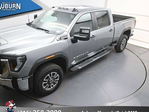 Used 2024 GMC Sierra 3500 Pro AWD/4WD image 28