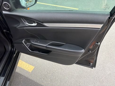 Used 2019 Honda Civic Sport image 14