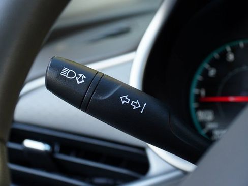 Used 2022 Chevrolet Malibu LS FWD image 23