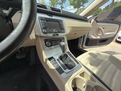 Used 2012 Volkswagen CC Lux Limited FWD image 51