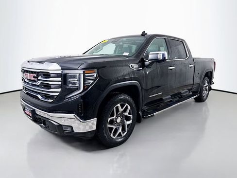 Used 2023 GMC Sierra 1500 SLT w/ SLT Premium Plus Package image 3