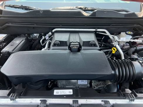 Certified 2024 Chevrolet Colorado LT w/ LT Convenience Package III AWD/4WD image 35