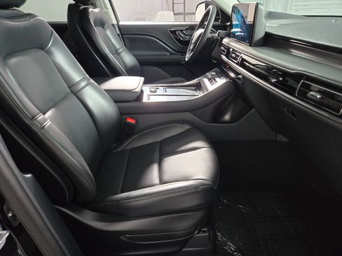 New 2026 Lincoln Aviator AWD image 20