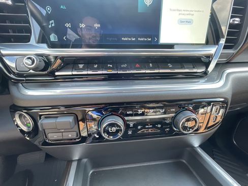 Certified 2025 Chevrolet Silverado 2500 High Country w/ High Country Premium Package AWD/4WD image 36