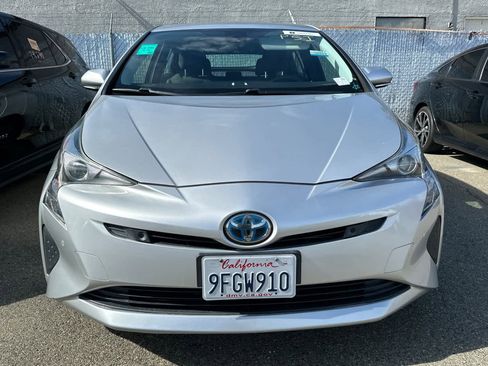 Used 2017 Toyota Prius Two w/ Prius Two Safety Plus Package image 6