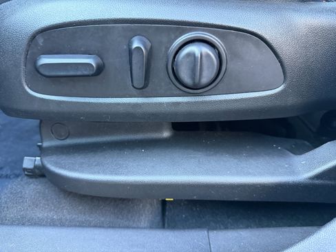 Used 2018 GMC Terrain SLT w/ Preferred Package image 29