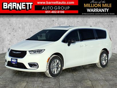 New 2026 Chrysler Pacifica Limited