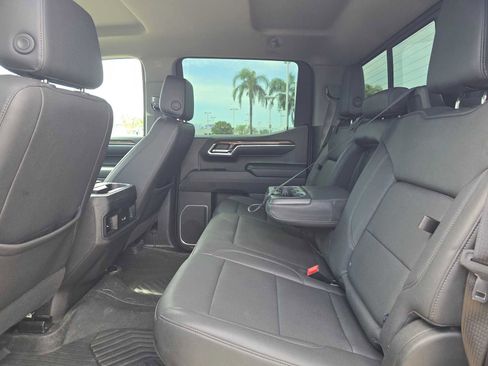 Used 2024 Chevrolet Silverado 1500 LT Trail Boss w/ Convenience Package II image 18