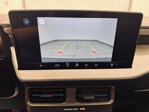 New 2025 Ford Maverick XLT w/ Equipment Group 301A image 29