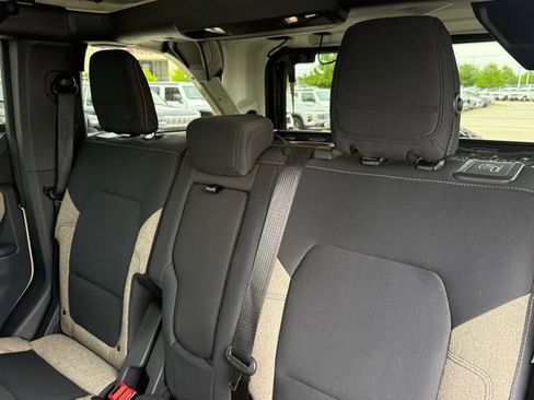 Used 2025 Ford Bronco Big Bend AWD/4WD image 26