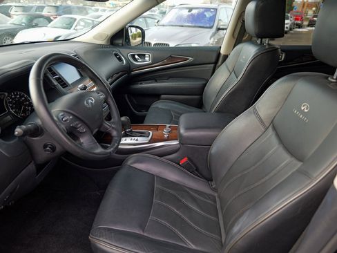 Used 2013 INFINITI JX35 AWD w/ Premium Pkg image 19