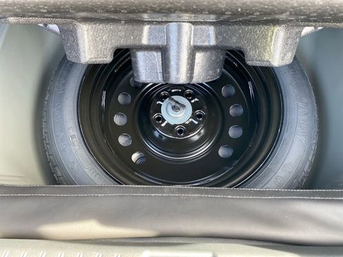 Certified 2025 Subaru Legacy Limited image 38