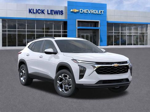 New 2026 Chevrolet Trax LT w/ LT Convenience Package FWD image 7